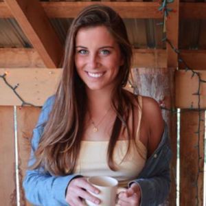 Meet your Posher, Julia